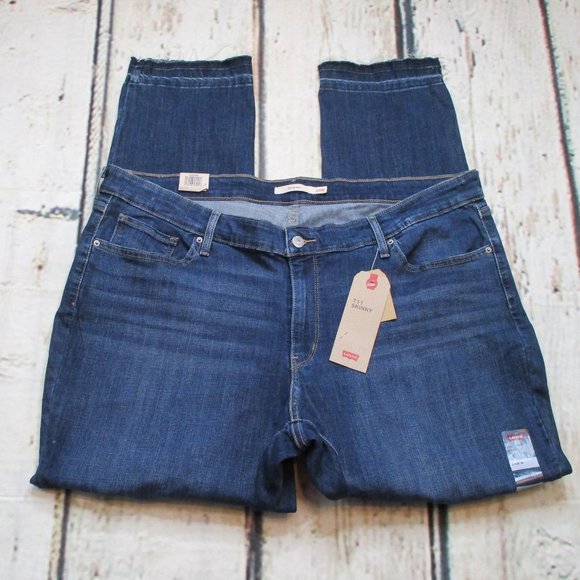 Levi's 711 Skinny Crop Destroyed Jeans - Picture 3 of 9